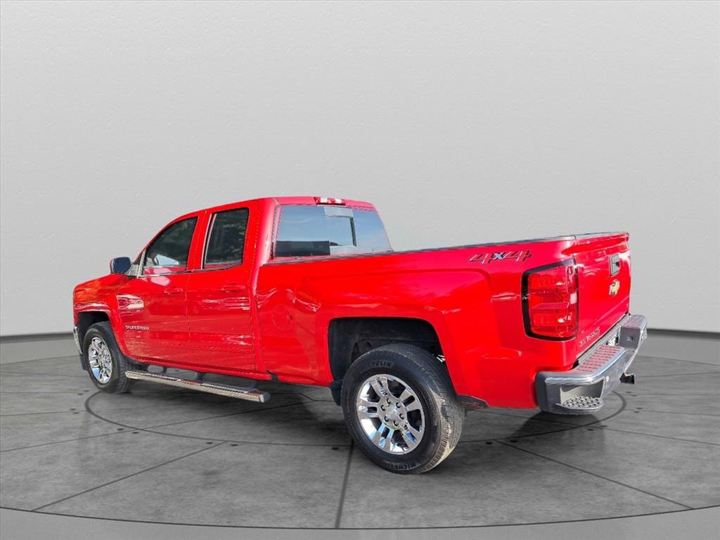 2018 Chevrolet Silverado 1500 LT photo 4
