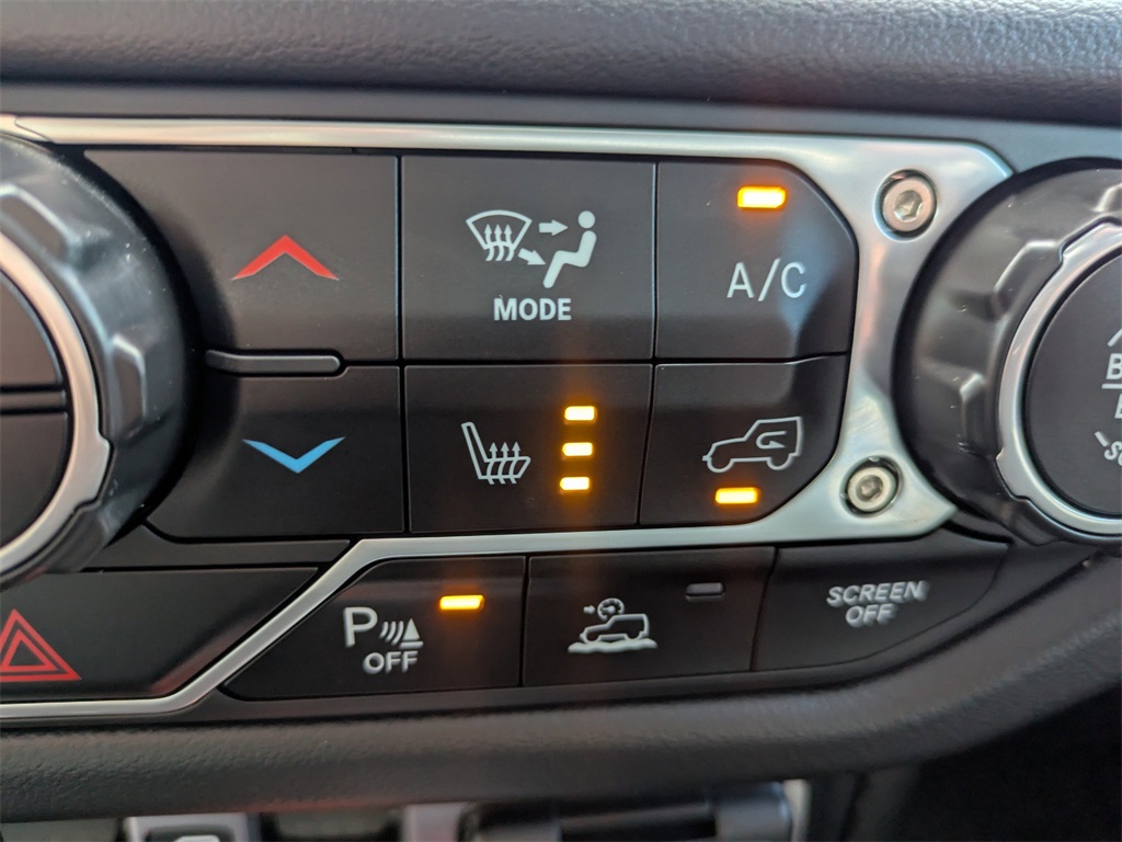 2024 Jeep Gladiator Mojave photo 21
