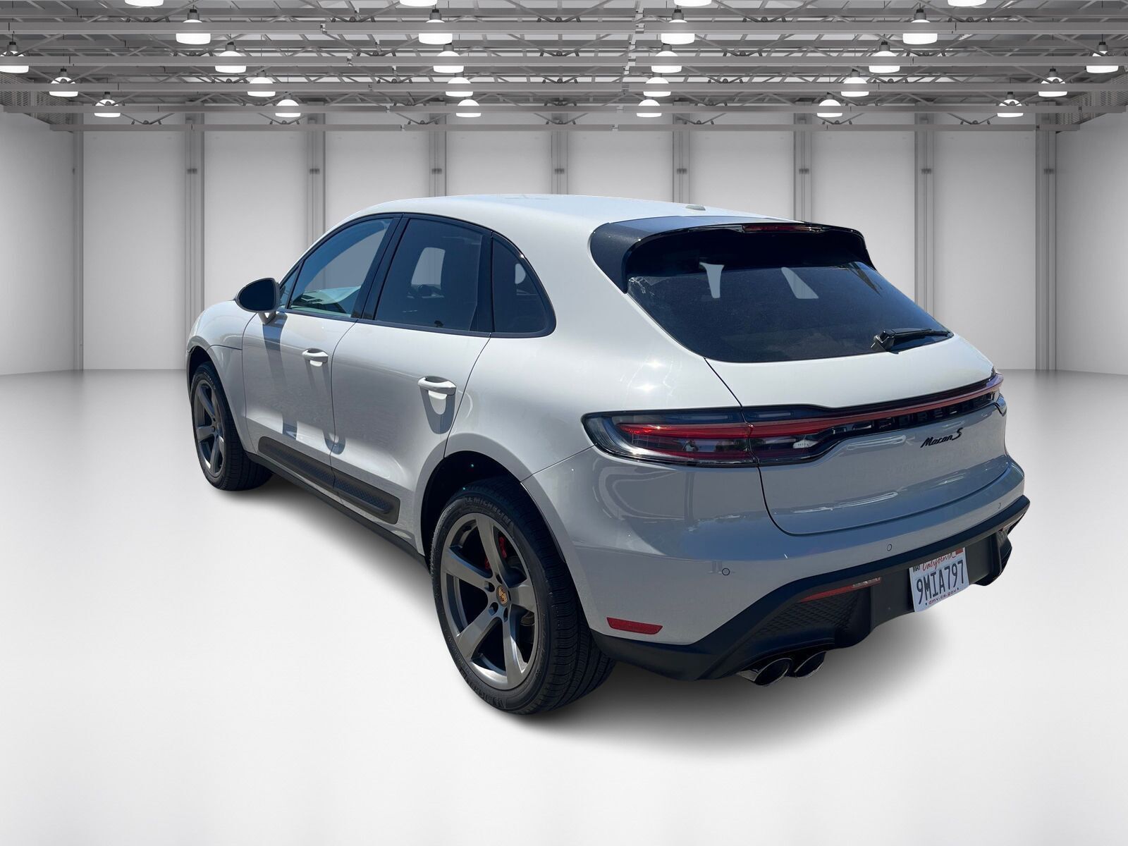 2024 Porsche Macan S photo 7