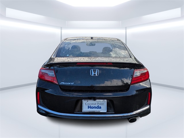 2017 Honda Accord EX-L photo 4