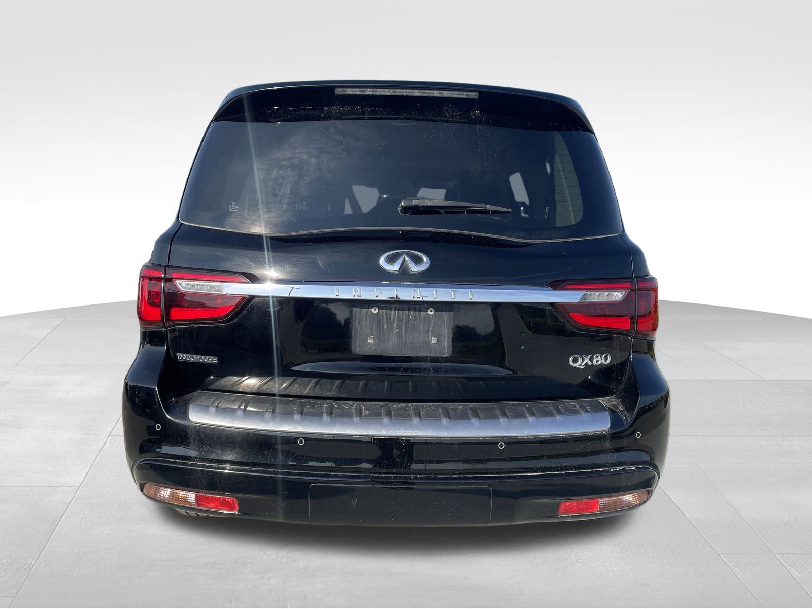 2018 Infiniti QX80 Base photo 2
