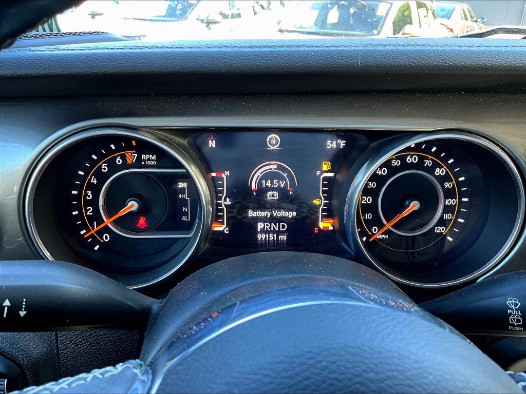 2018 Jeep Wrangler Unlimited Sahara photo 8