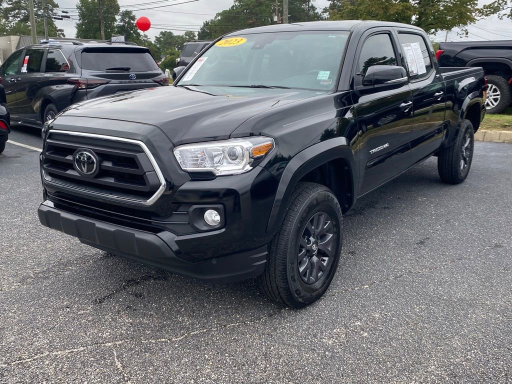 2023 Toyota Tacoma SR5 V6 photo 2