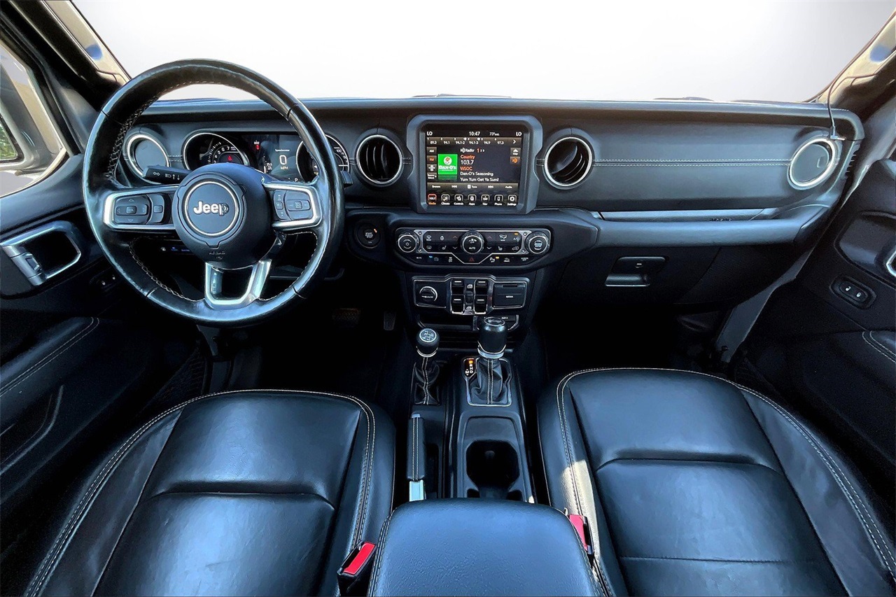 2021 Jeep Wrangler Unlimited Sahara 4xe photo 13