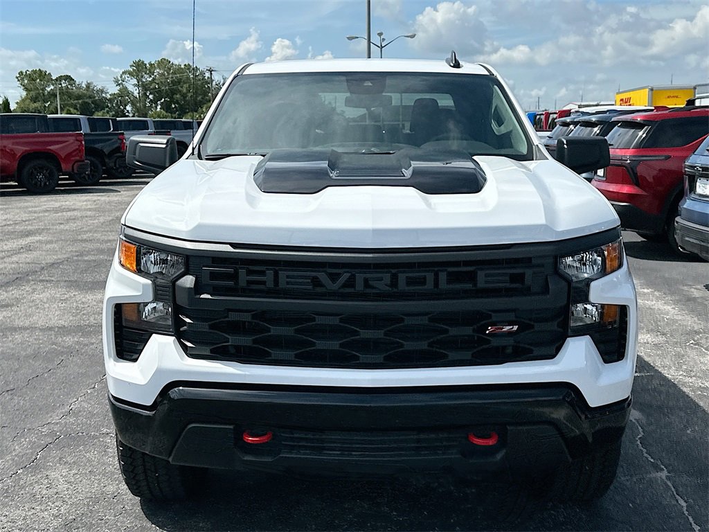 2025 Chevrolet Silverado 1500 Custom Trail Boss photo 2