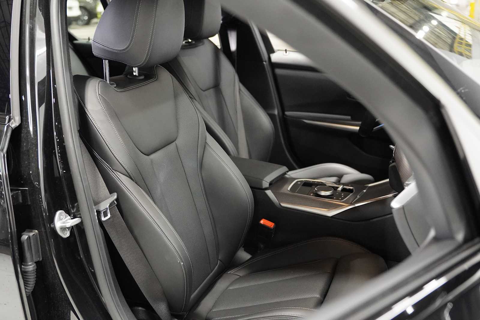 2025 Bmw 330i xDrive photo 11