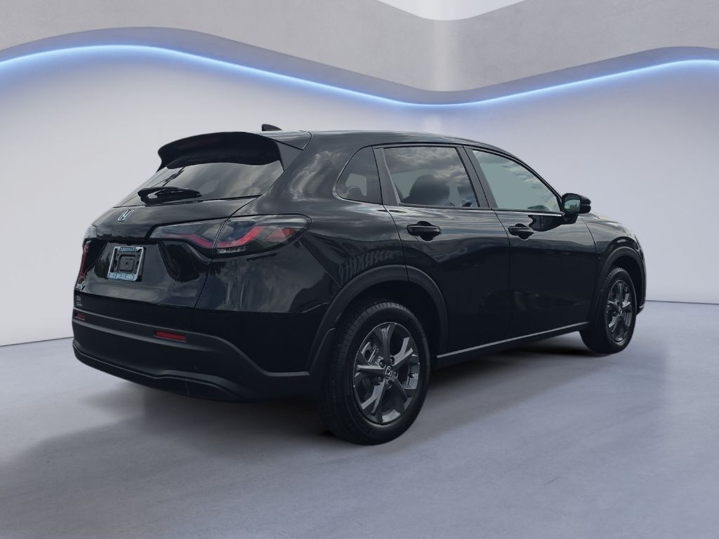 2026 Honda HR-V LX photo 5