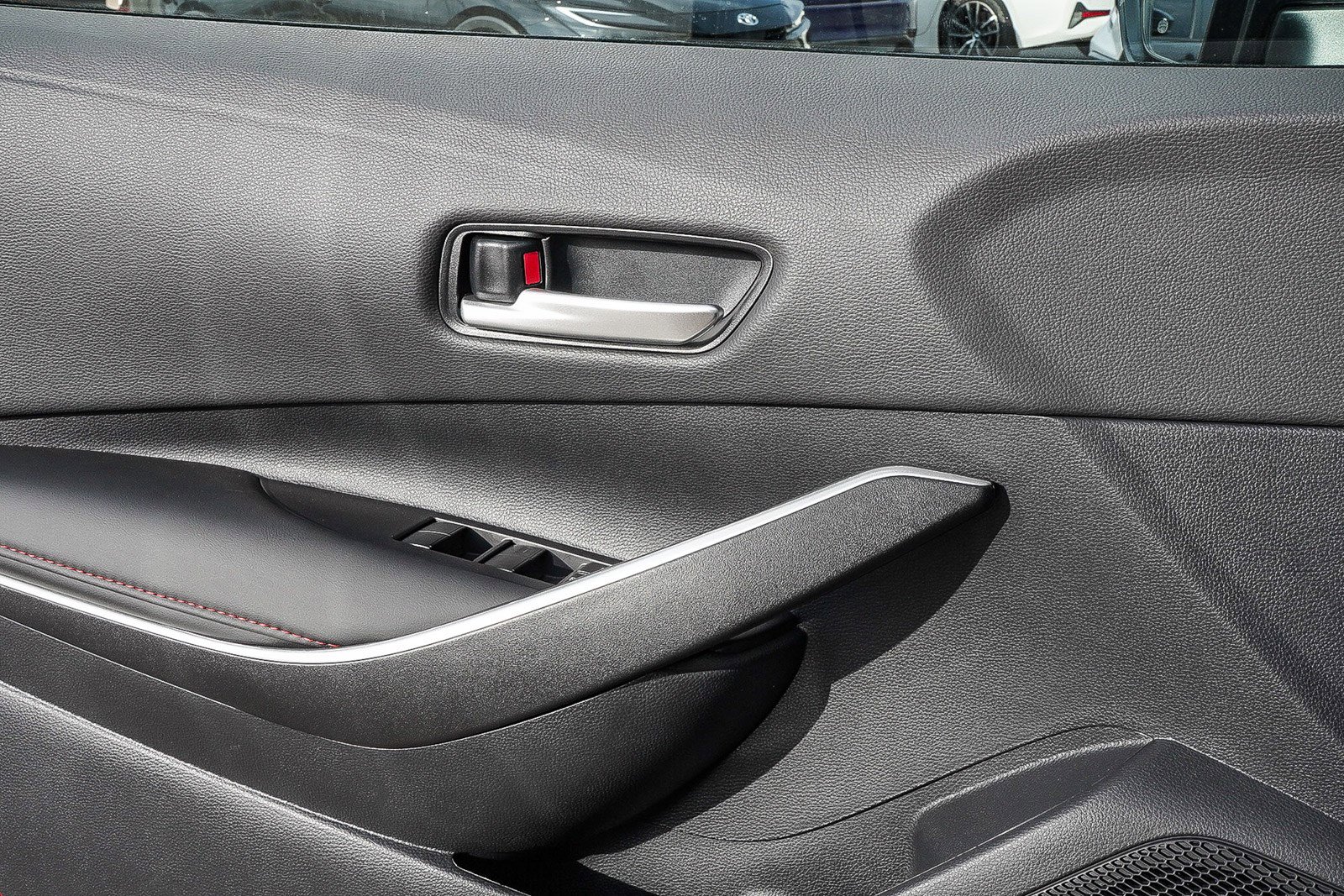 2025 Toyota Corolla SE photo 19