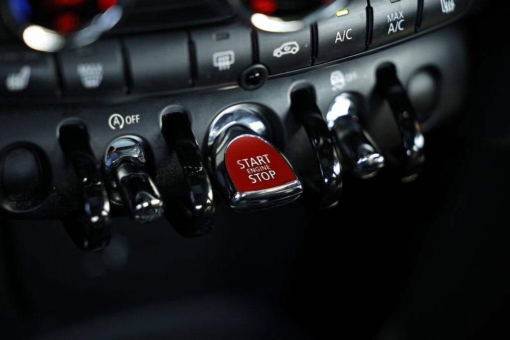 2020 Mini Cooper Signature photo 33