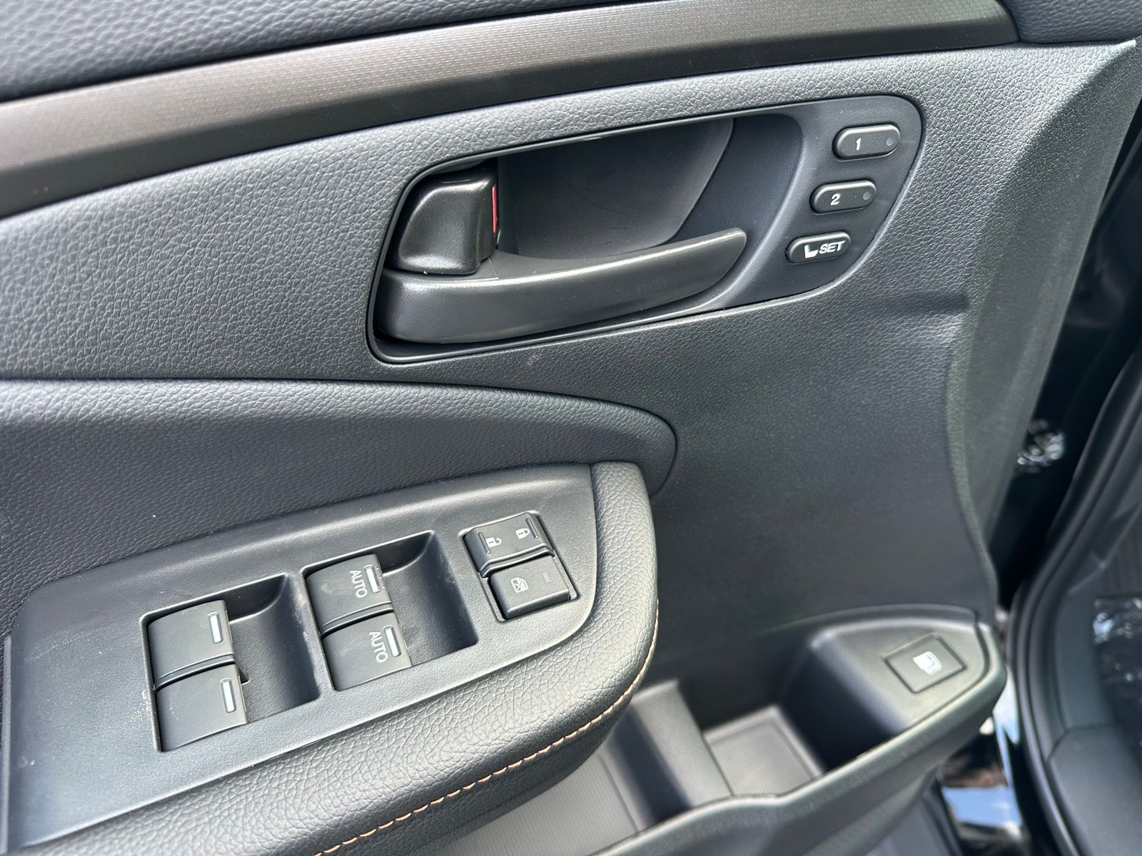 2025 Honda Ridgeline TrailSport photo 10