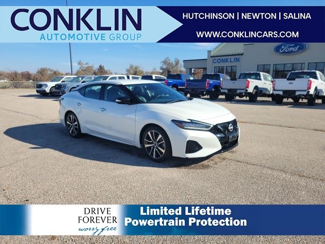 2023 Nissan Maxima SV's photo