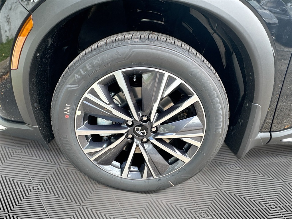 2026 Infiniti QX60 Luxe photo 31