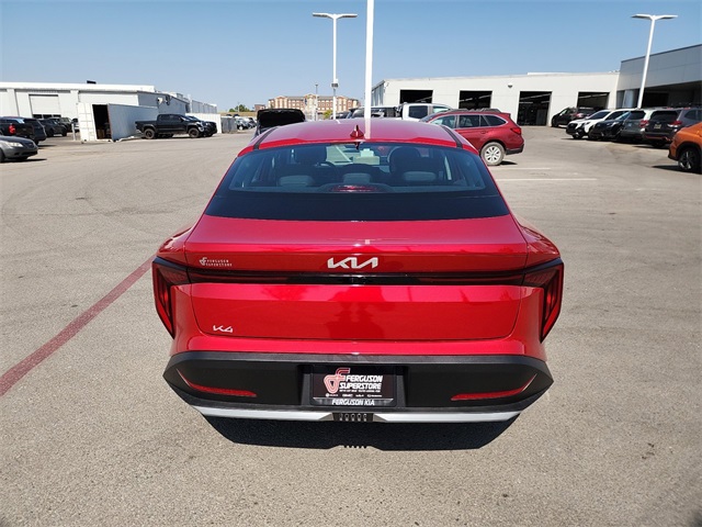 2025 Kia K4 LXS photo 3