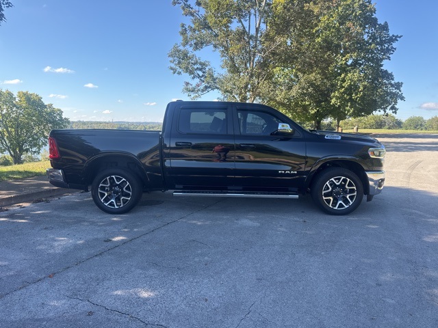 2025 Ram 1500 Laramie photo 6