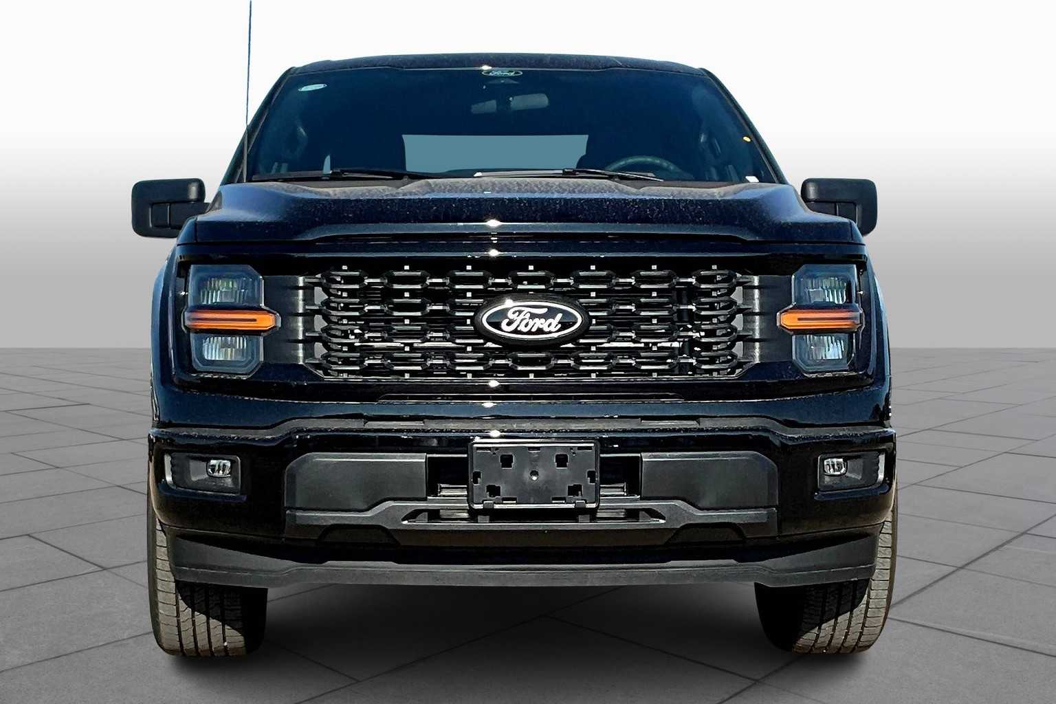 2025 Ford F-150 STX photo 2