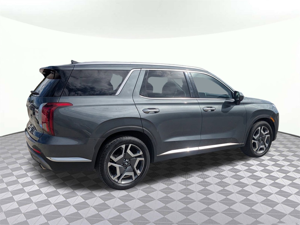2024 Hyundai Palisade Limited photo 2