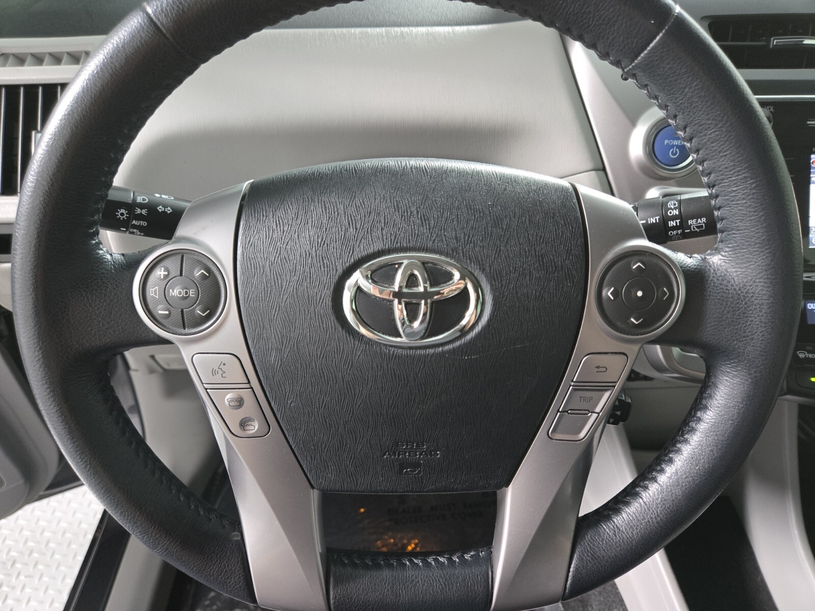 2015 Toyota Prius V Four photo 21