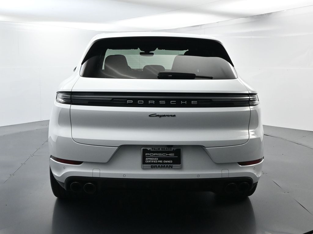 2024 Porsche Cayenne Base photo 11