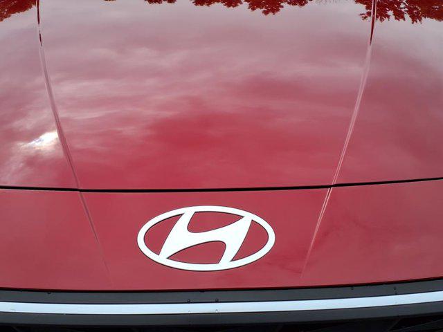 2025 Hyundai Elantra SE photo 4