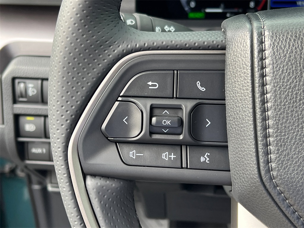 2025 Toyota 4Runner TRD Off-Road Premium photo 25
