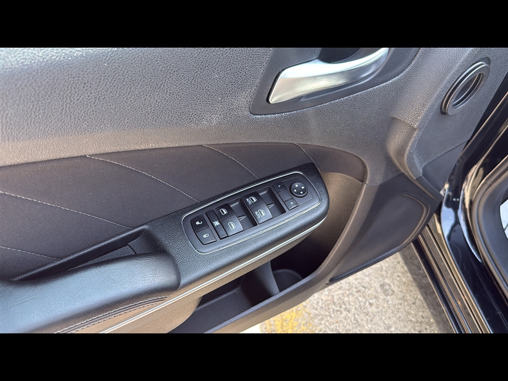 2023 Dodge Charger GT photo 4
