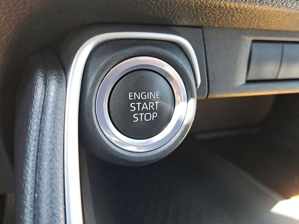 2024 Toyota Grand Highlander XLE photo 28