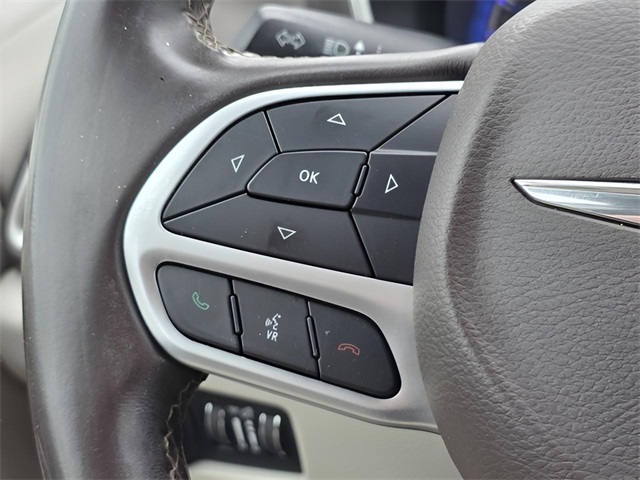 2018 Chrysler Pacifica Touring L photo 20