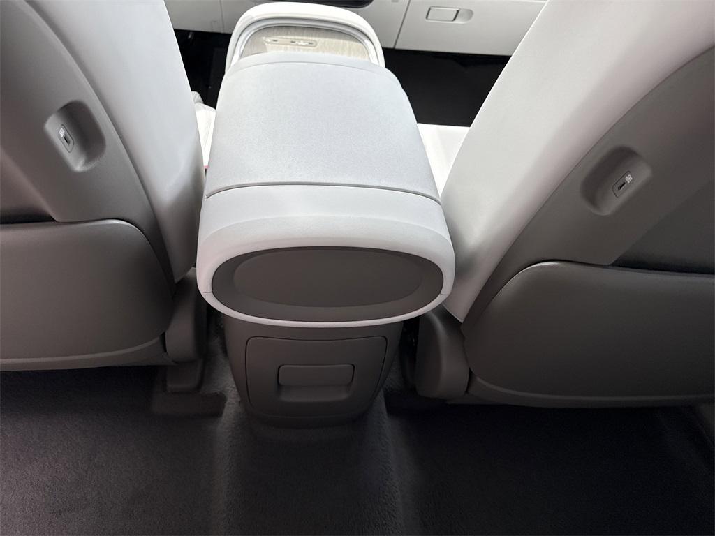 2026 Hyundai Palisade SEL photo 14