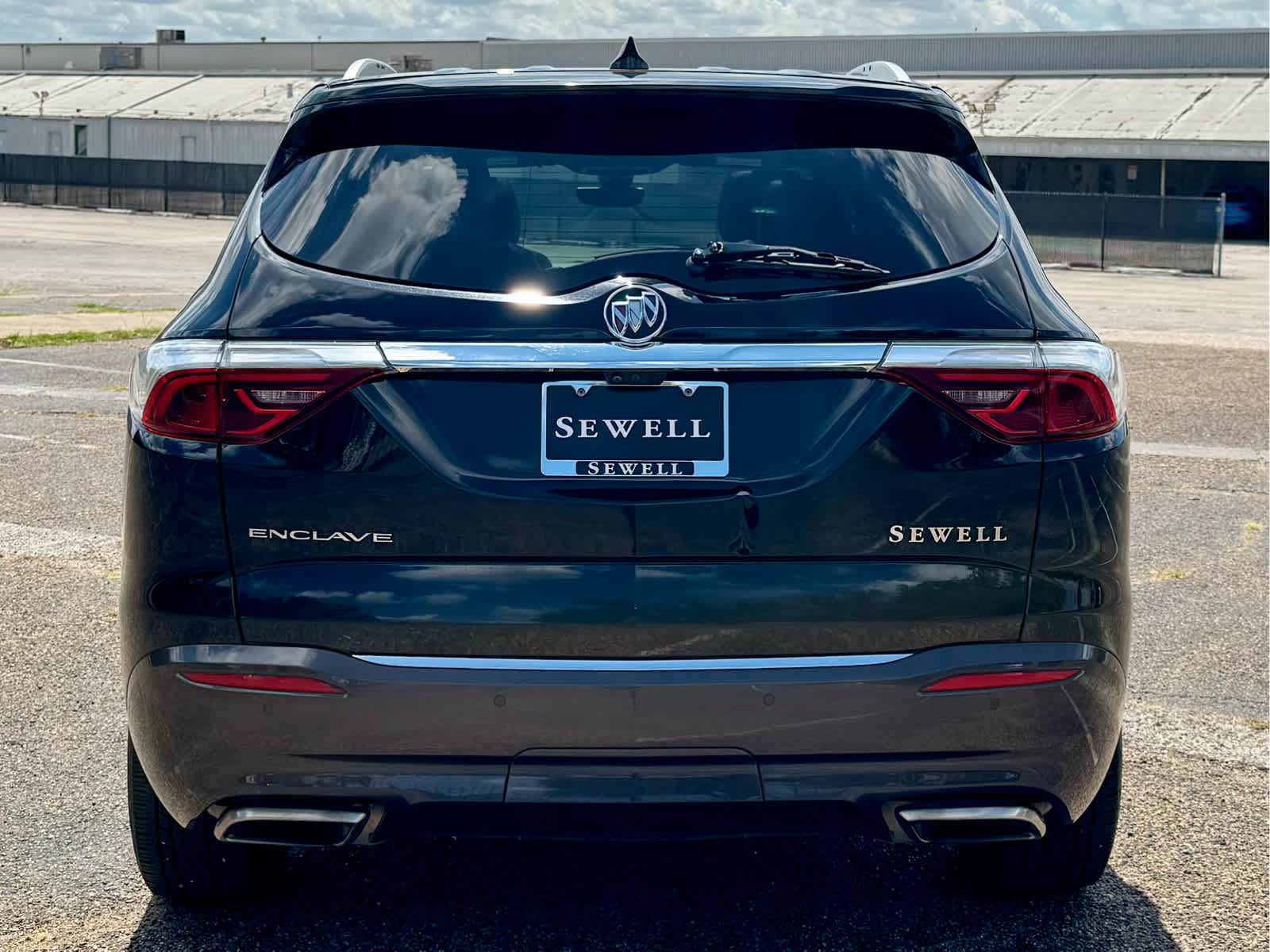 2022 Buick Enclave Premium photo 3