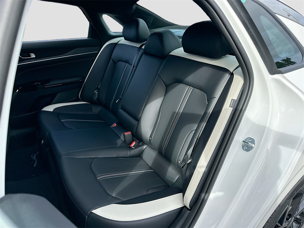 2026 Kia K5 GT-Line photo 25