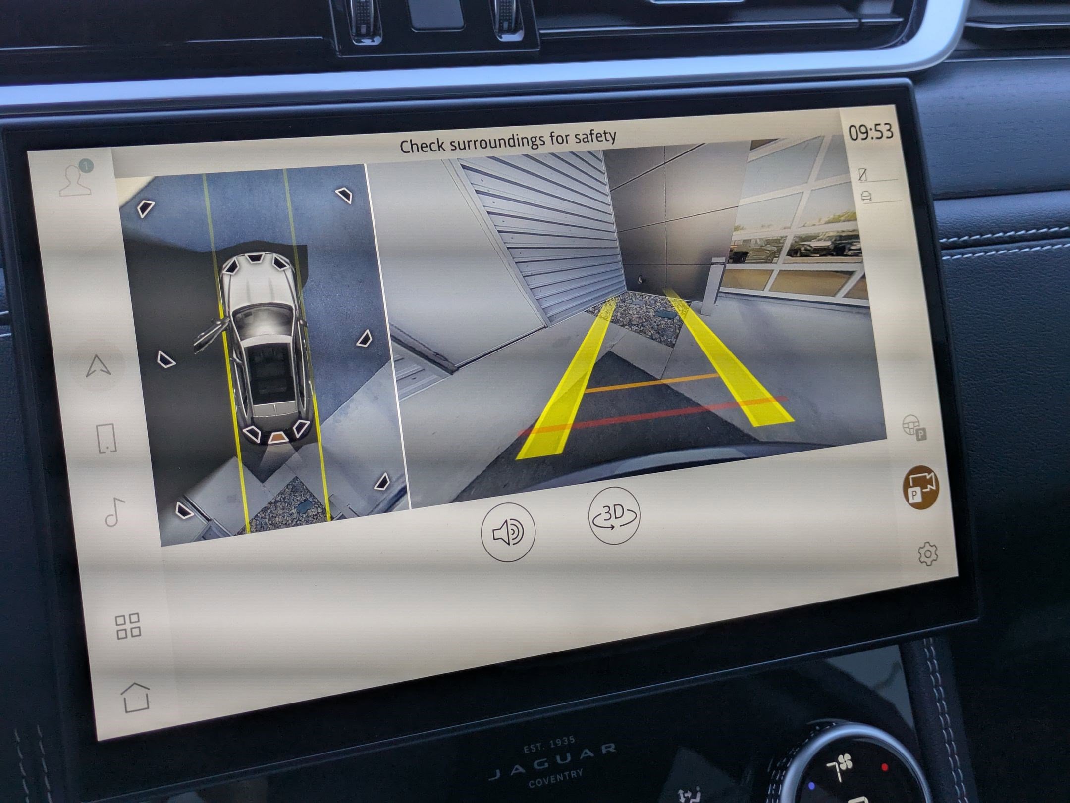 2026 Jaguar F-PACE P250 R-Dynamic S photo 11