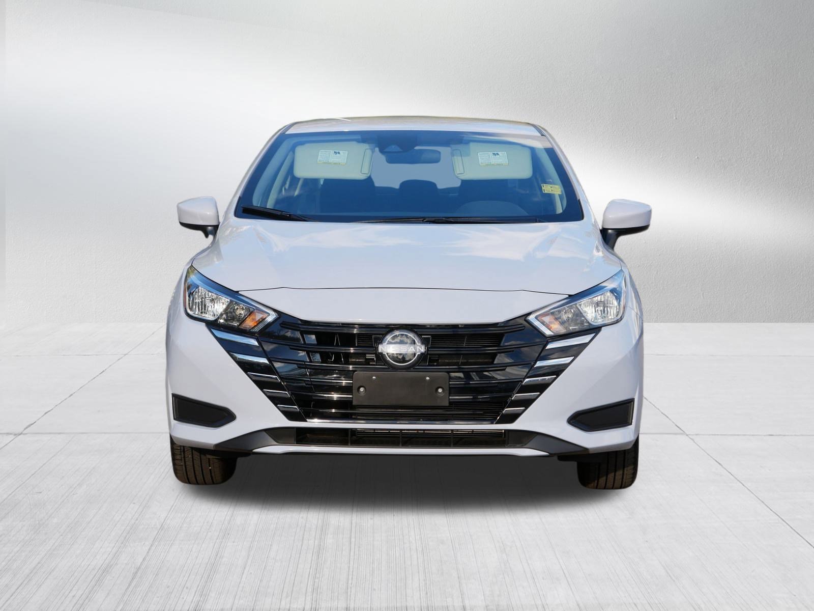 2024 Nissan Versa SV photo 2