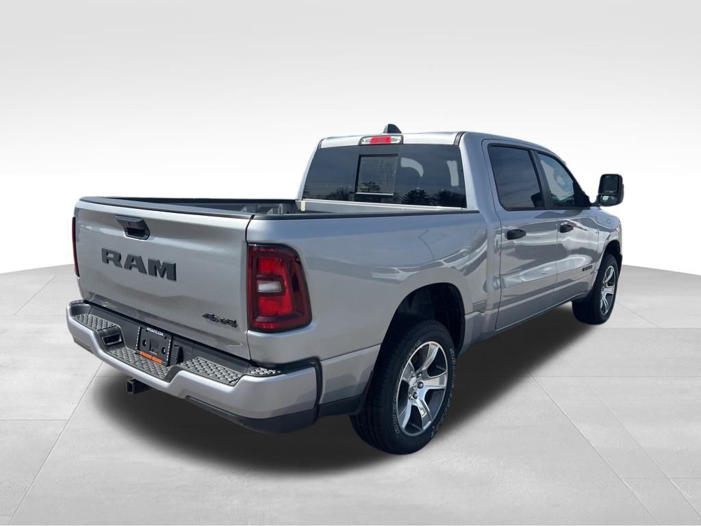 2025 Ram 1500 Tradesman photo 3
