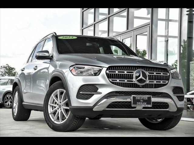 2025 Mercedes Benz GLE 450 4MATIC photo 2