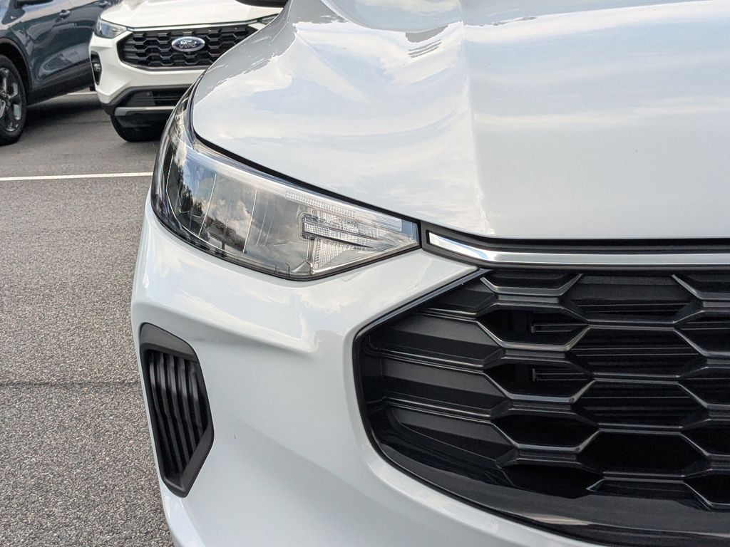 2025 Ford Escape ST-Line photo 6