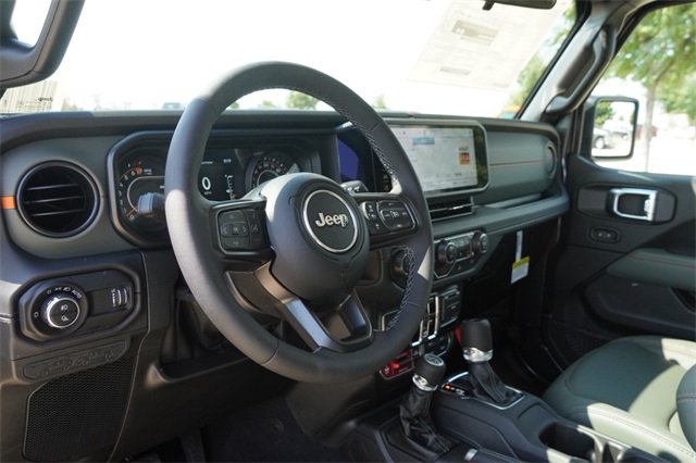 2025 Jeep Gladiator Mojave photo 16