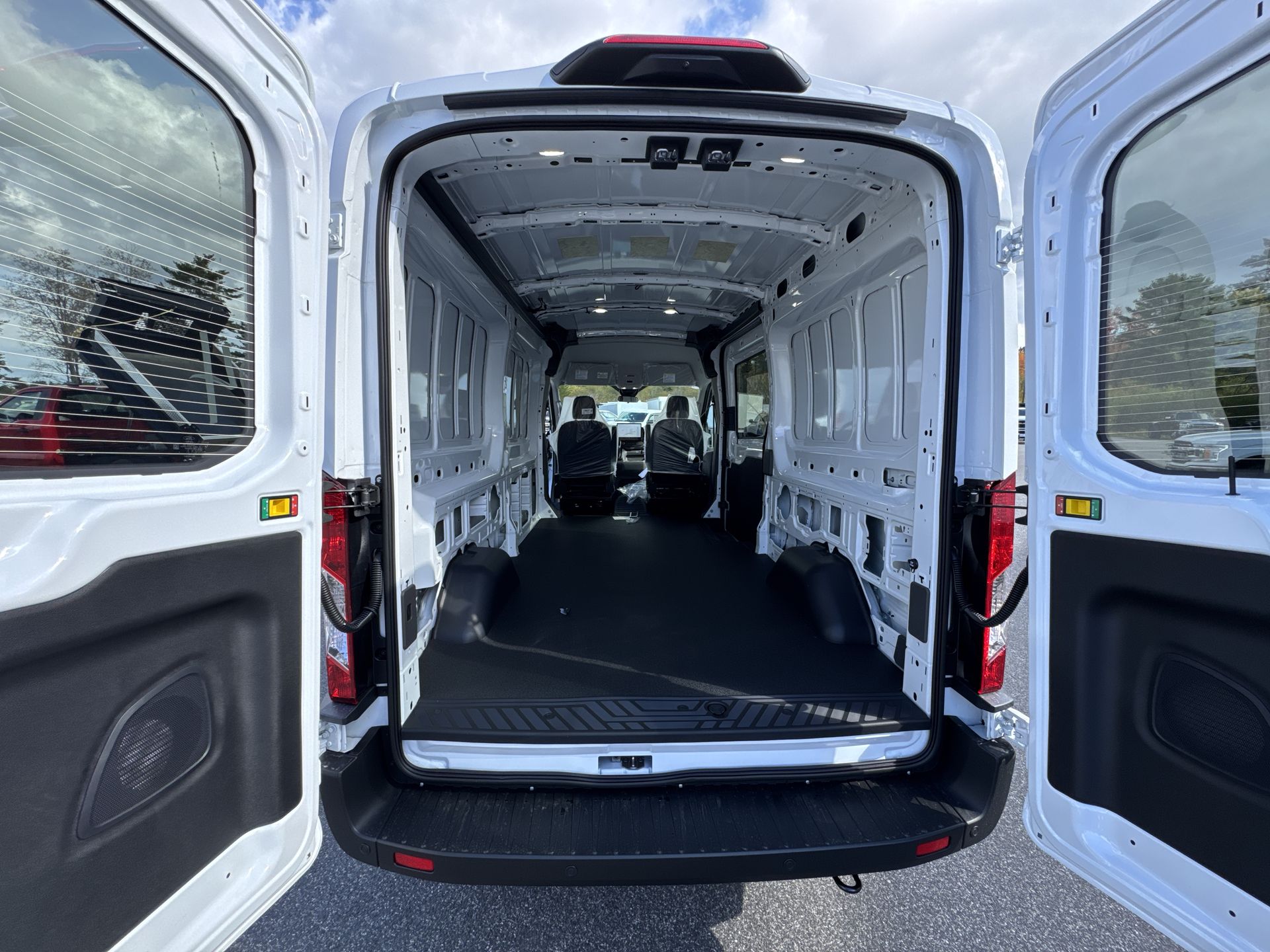 2026 Ford Transit Cargo Van photo 2