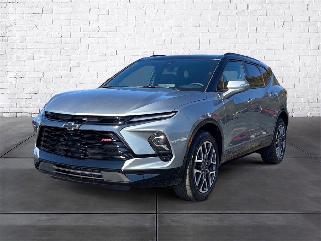 2026 Chevrolet Blazer RS photo 2