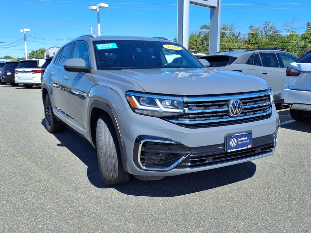 2022 Volkswagen Atlas Cross Sport V6 SEL R-Line photo 2
