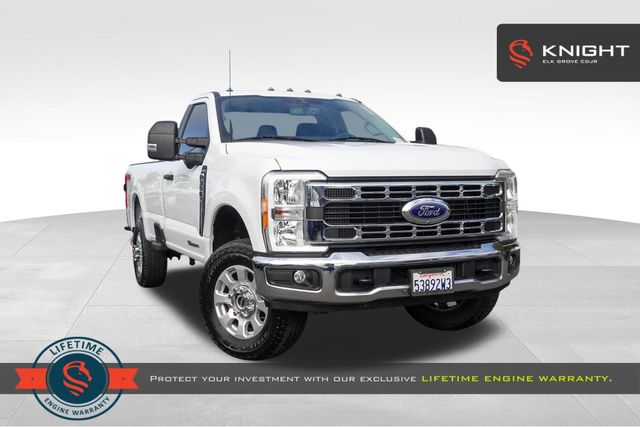 2023 Ford F-350 Super Duty XLT's photo