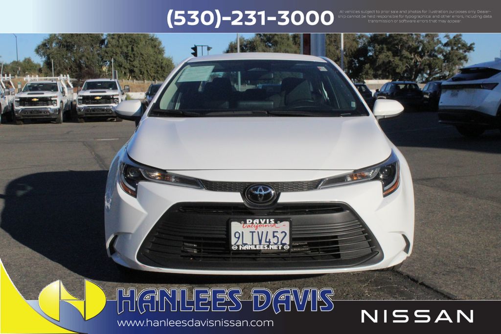 2024 Toyota Corolla LE photo 3