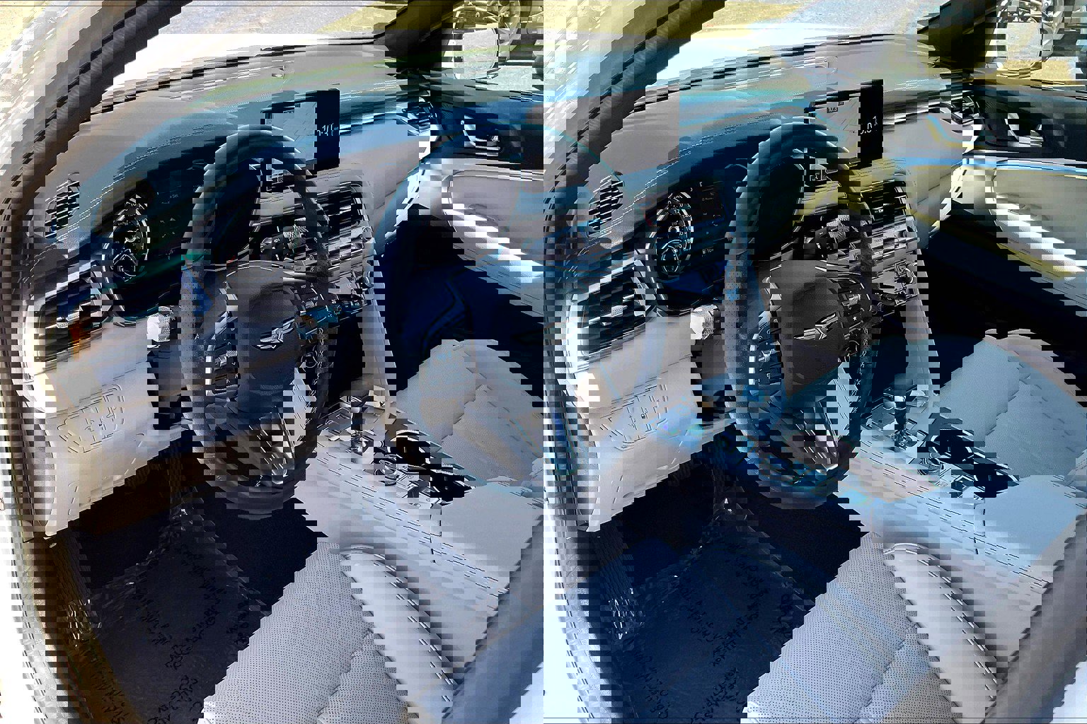2025 Genesis G70 2.5T photo 13