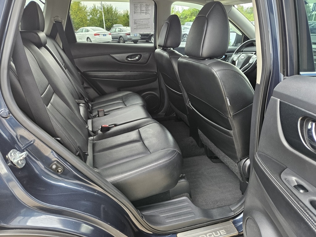 2016 Nissan Rogue SL photo 15