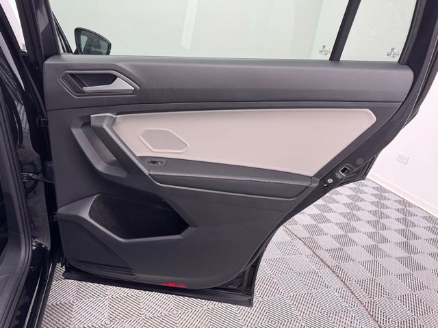 2024 Volkswagen Tiguan S photo 38