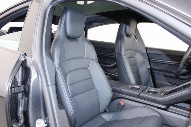 2025 Porsche Taycan S photo 23