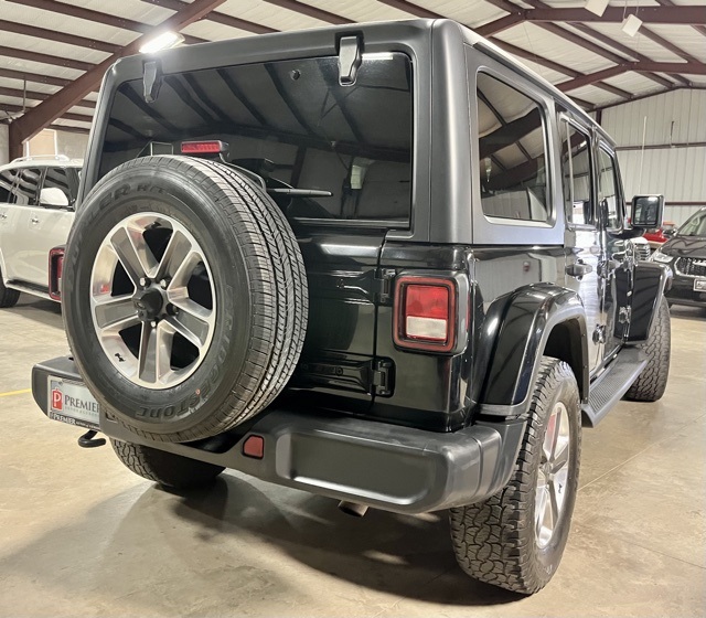 2020 Jeep Wrangler Unlimited Sahara photo 2