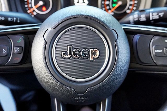 New 2026 Bright White Clear-Coat Exterior Paint Jeep Sport image 40