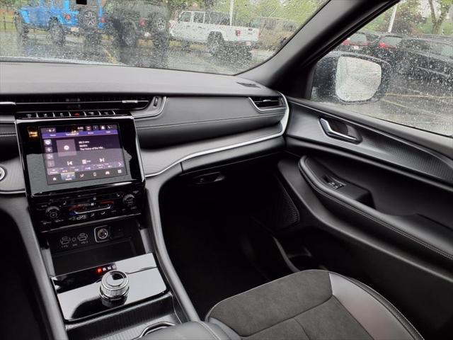 2025 Jeep Grand Cherokee Altitude X photo 10