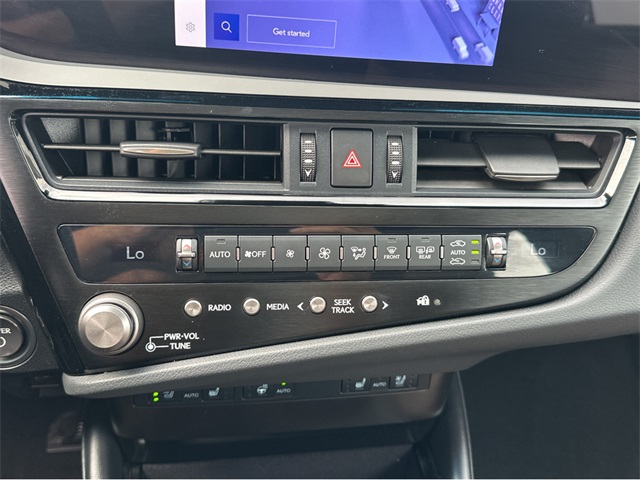 2025 Lexus ES 300h Premium photo 9
