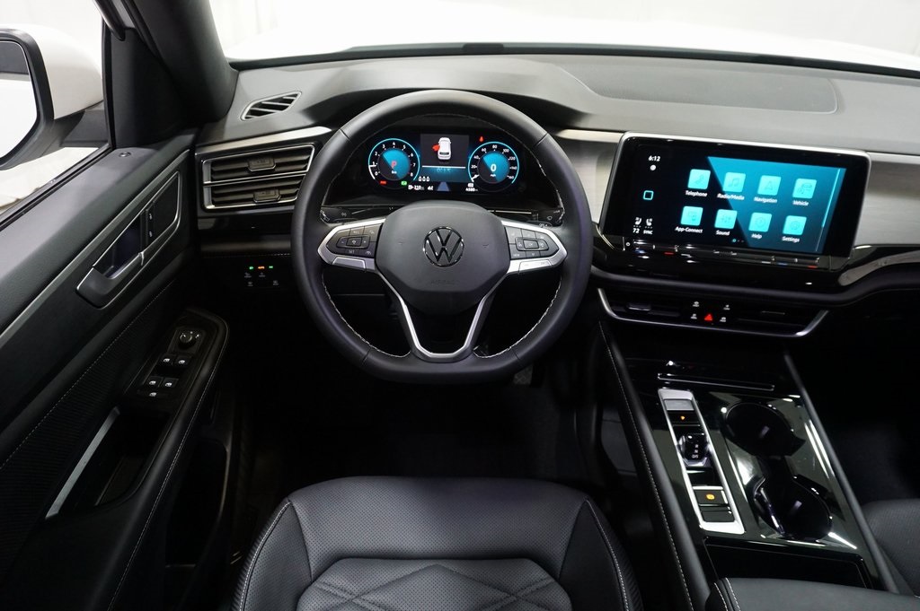 2025 Volkswagen Atlas Cross Sport SE Technology photo 12